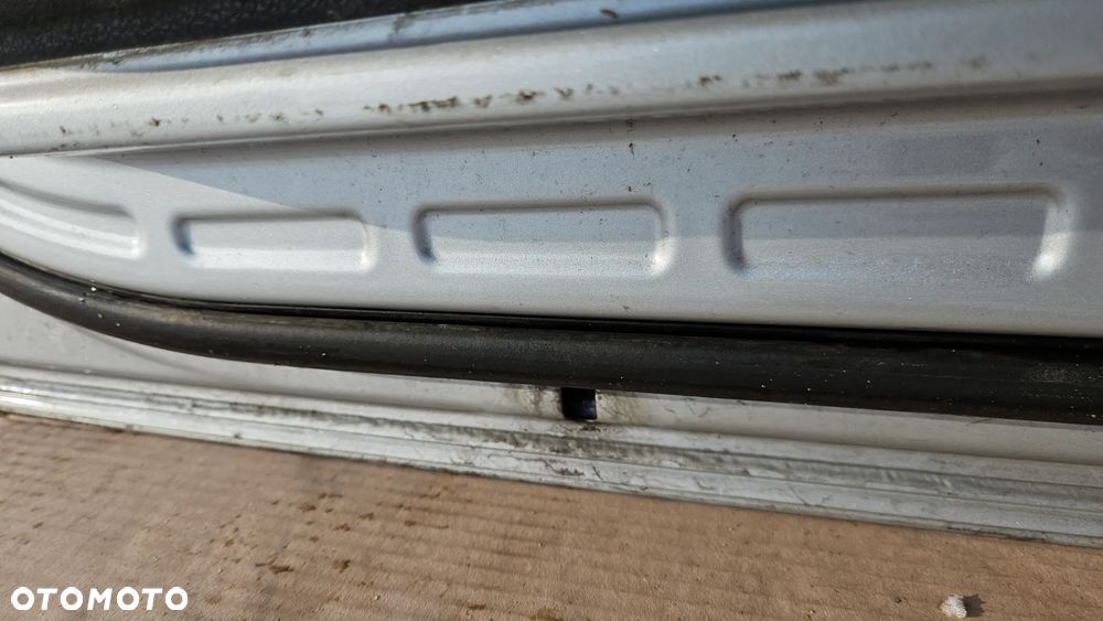 Drzwi lewe tylne Mercedes B-klasa W245 lewy tył 761 kompletne - 13