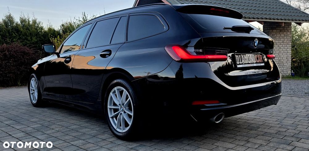 BMW Seria 3 320d M Sport Shadow - 21