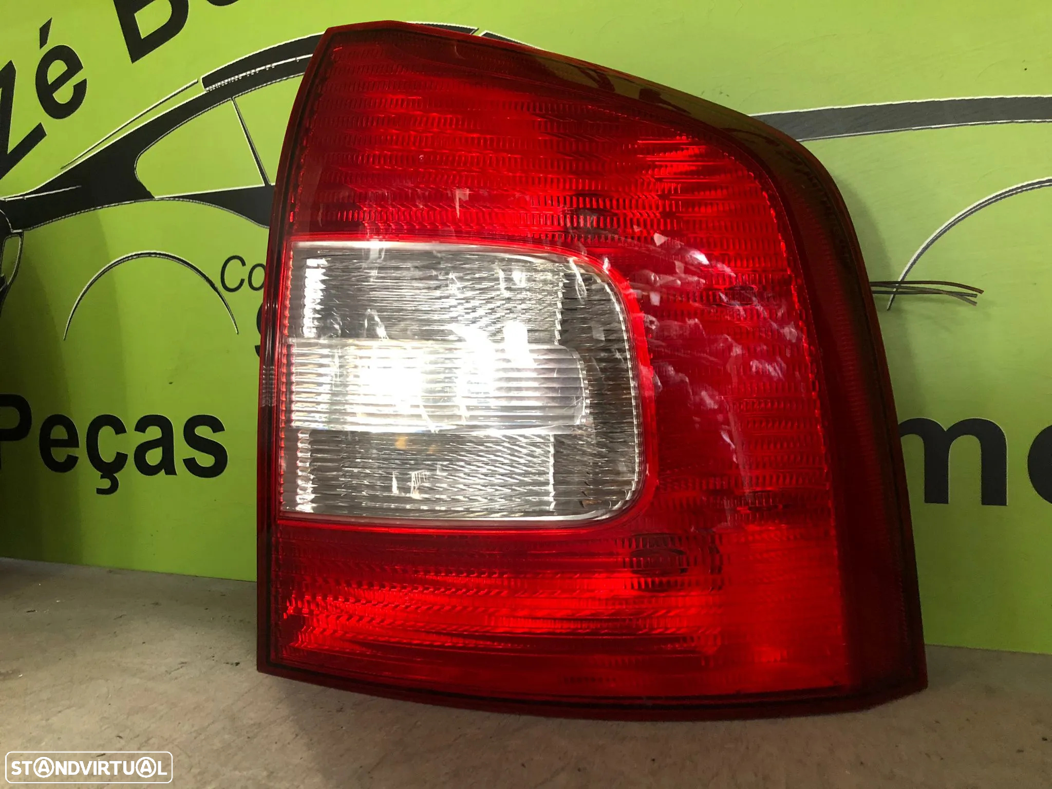 SKODA OCTAVIA SW FAROLIM - FT382 FT383 - 6