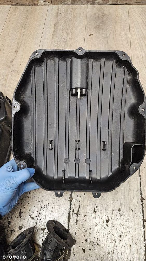 Airbox obudowa filtra Honda ST1300 Pan European - 11