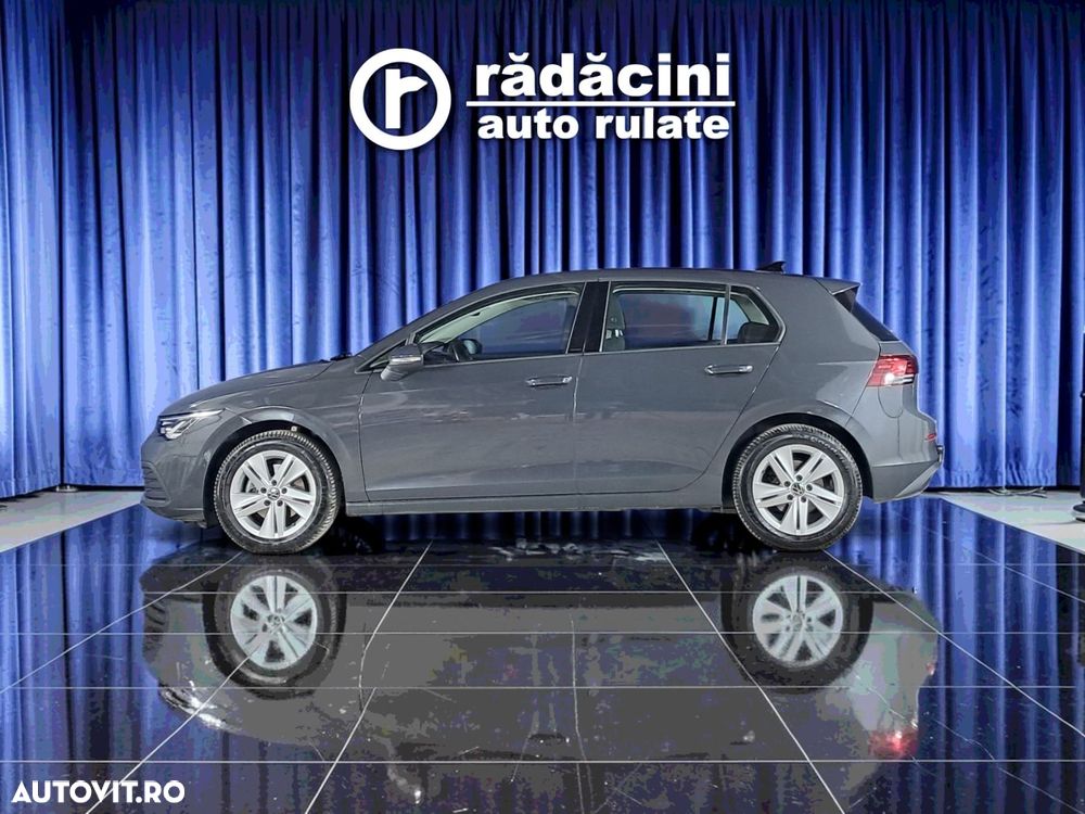 Volkswagen Golf - 6