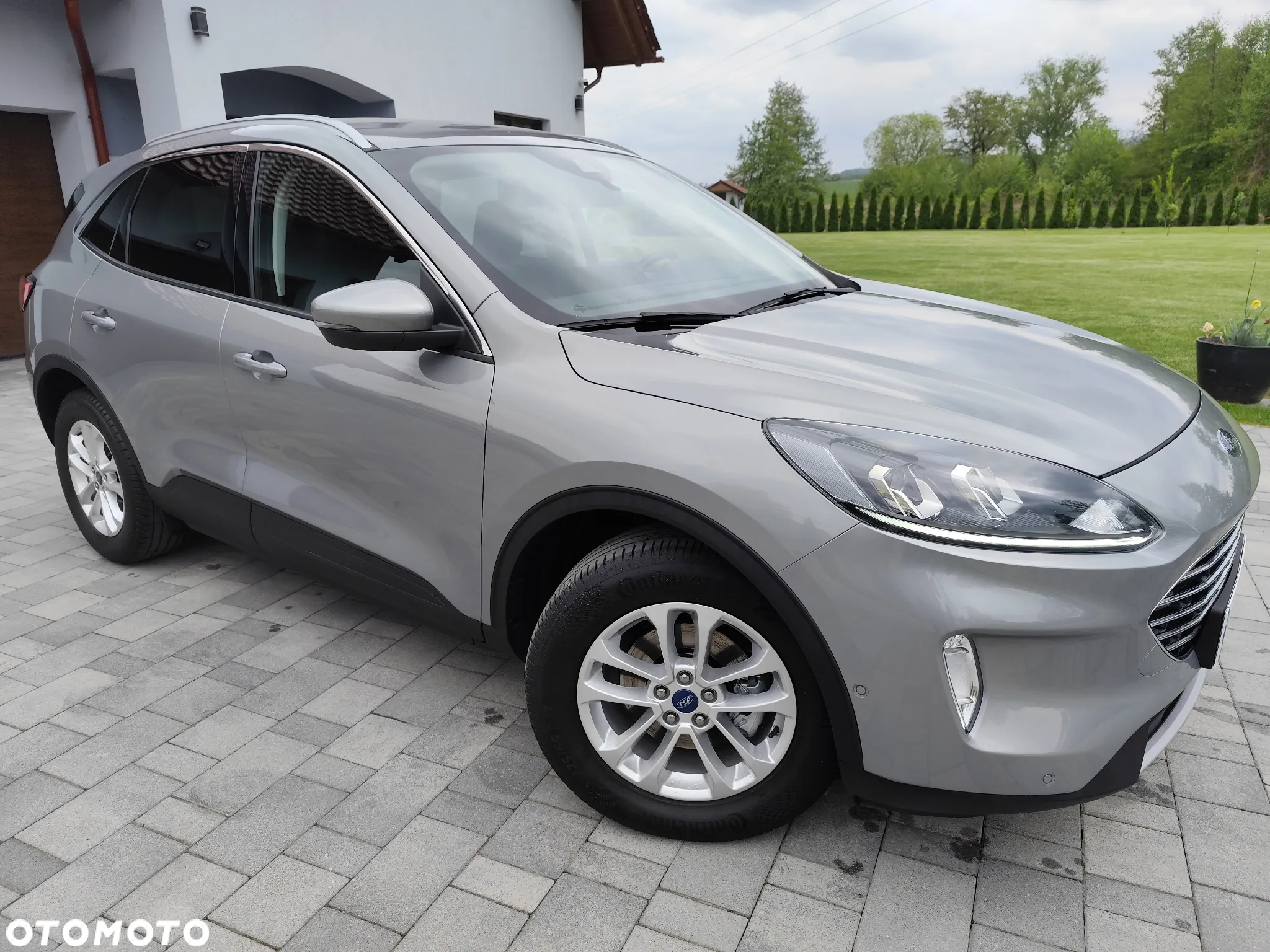 Ford Kuga - 11