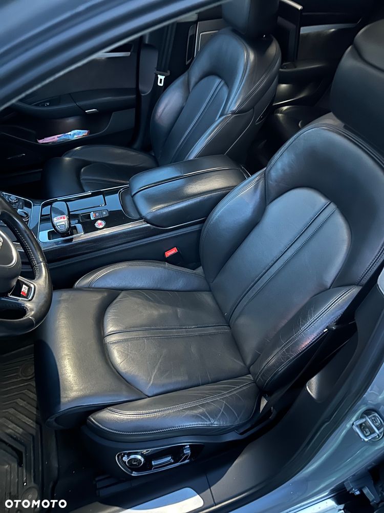 Audi A8 - 14