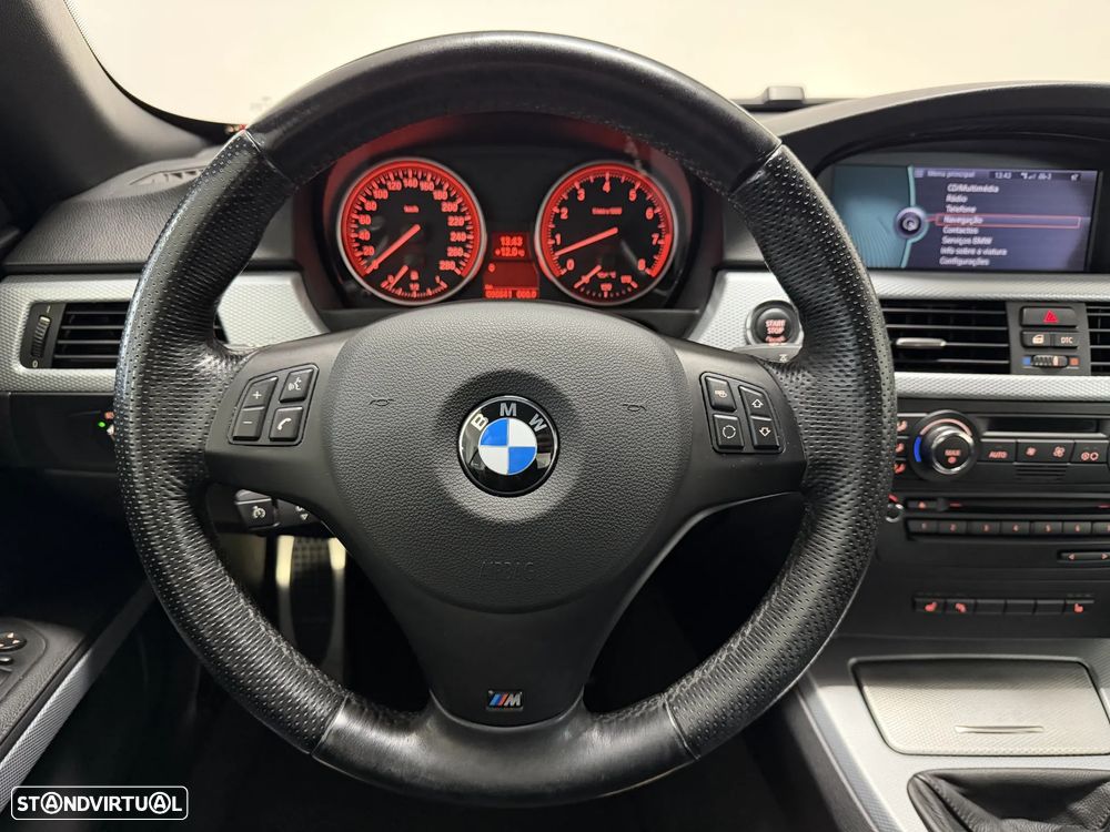 BMW 325 i M Sport Edition - 24