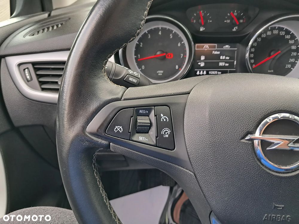 Opel Astra 1.4 T Dynamic S&S - 15