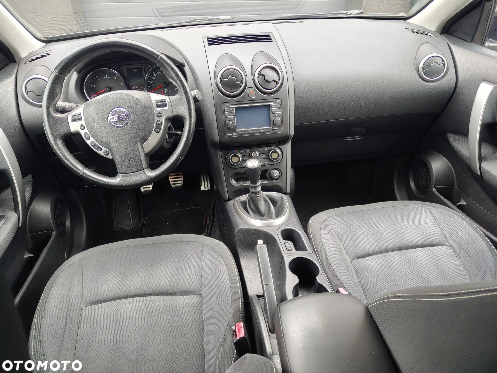 Nissan Qashqai 2.0 dCi DPF tekna - 13