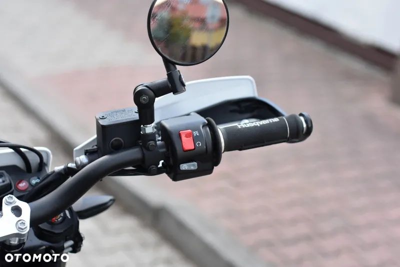 Husqvarna 701 - 34