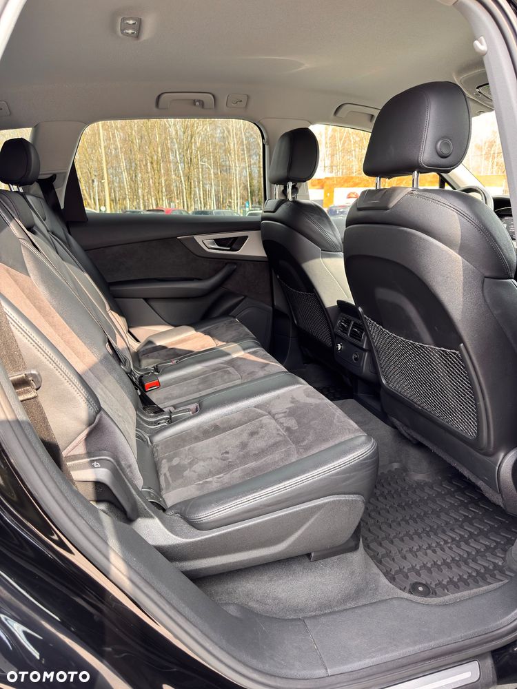 Audi Q7 - 11
