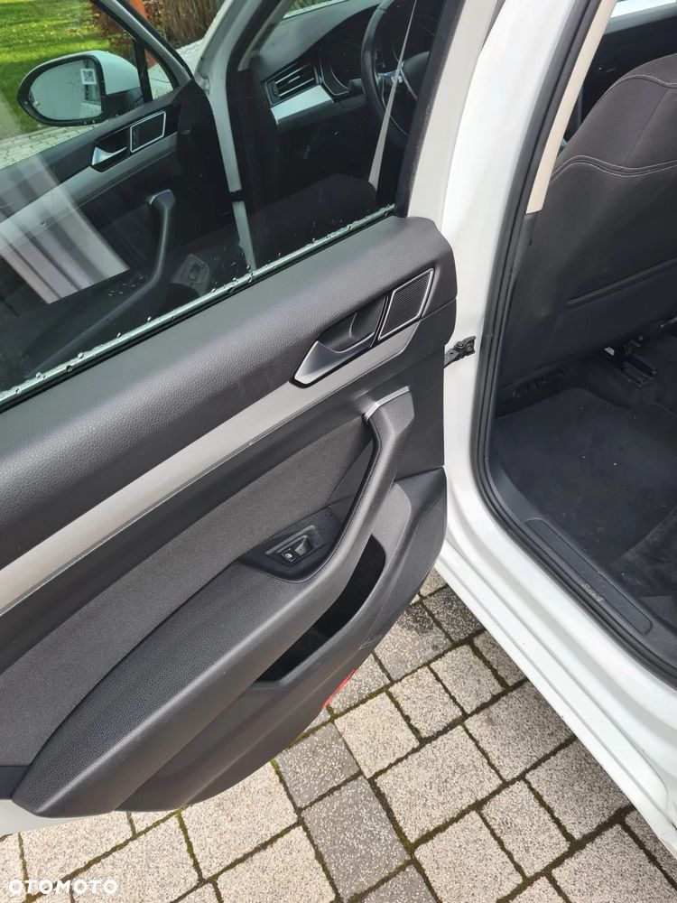 Volkswagen Passat 1.4 TSI BMT ACT Comfortline - 38