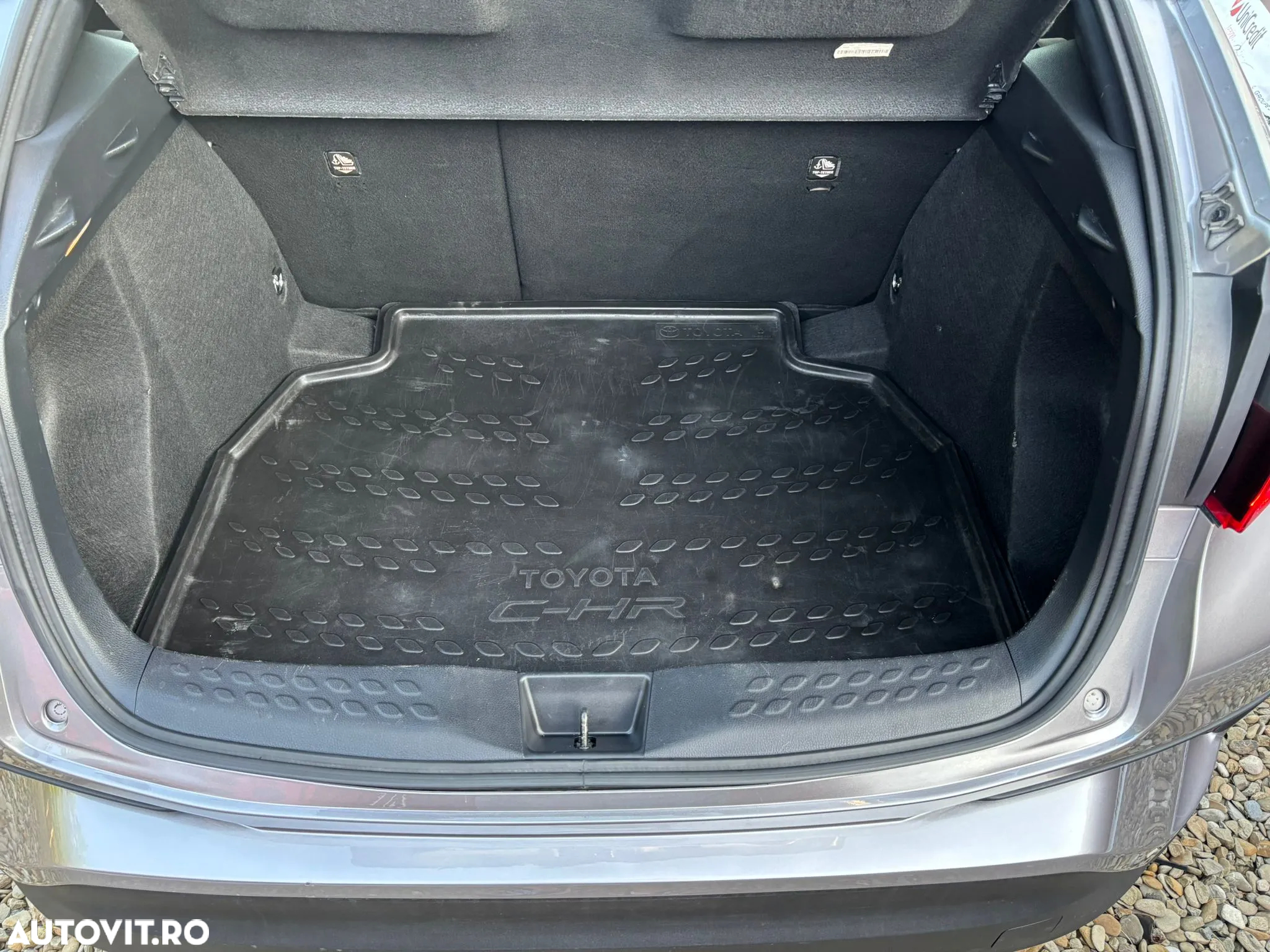 Toyota C-HR 1.8 HSD 122 CP 4x2 CVT Style - 33
