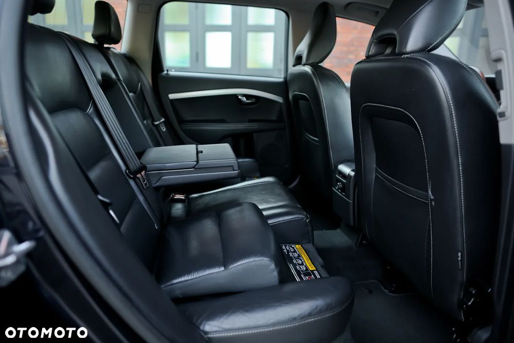 Volvo V70 D4 Geartronic Linje Svart - 28