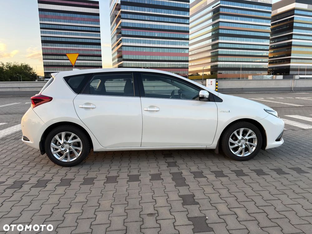 Toyota Auris Hybrid 135 Comfort - 6