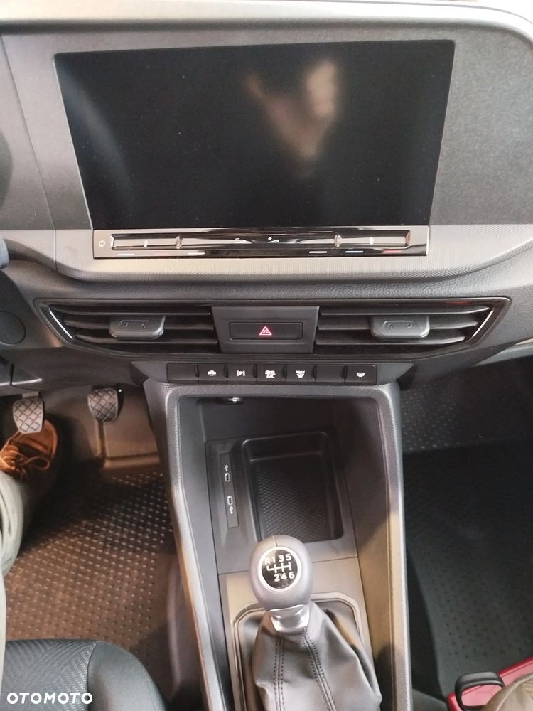 Ford Transit Connect - 11