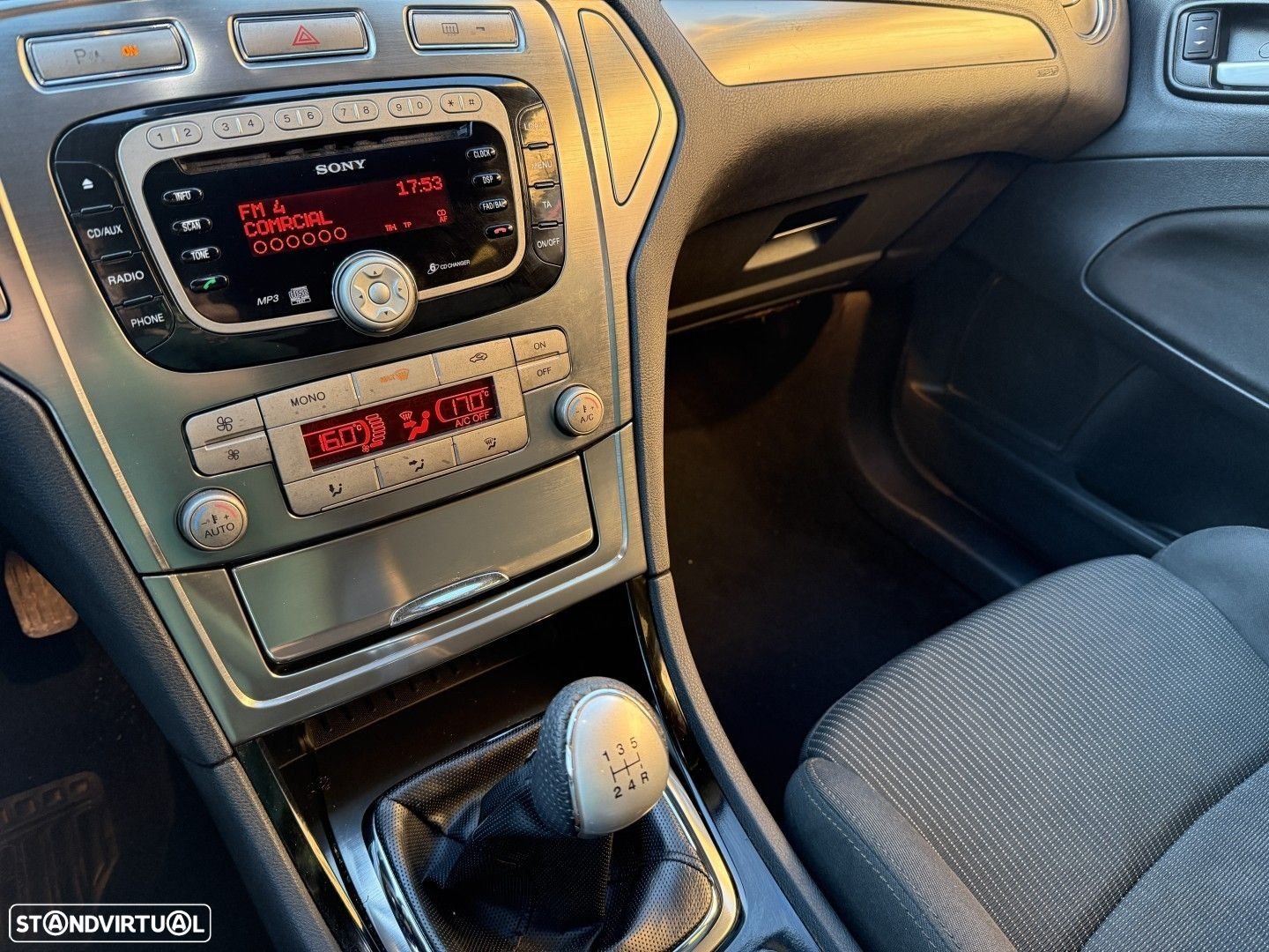Ford Mondeo SW 1.8 TDCi Titanium - 29