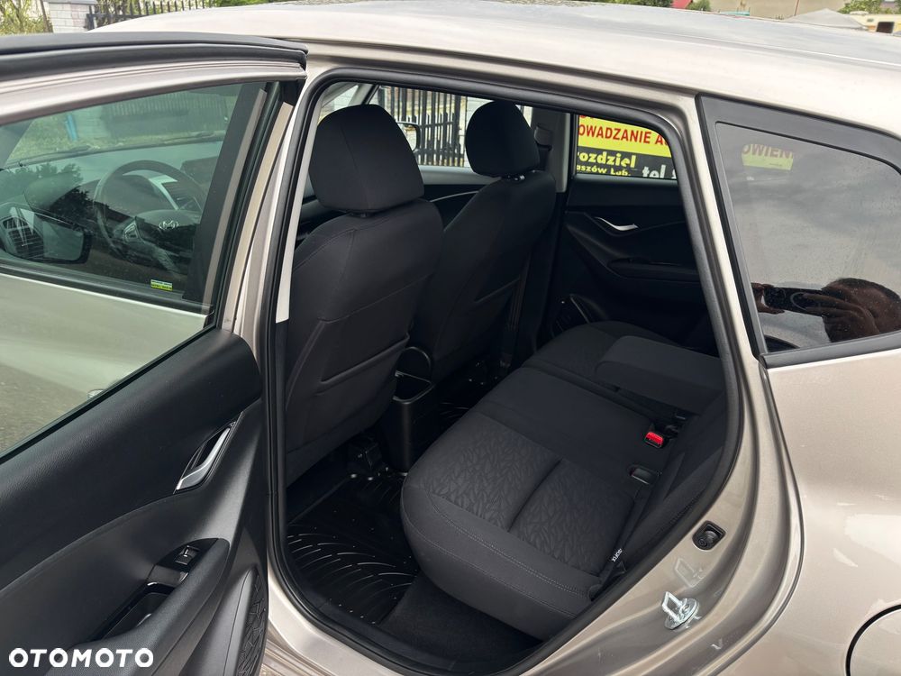 Hyundai ix20 - 8
