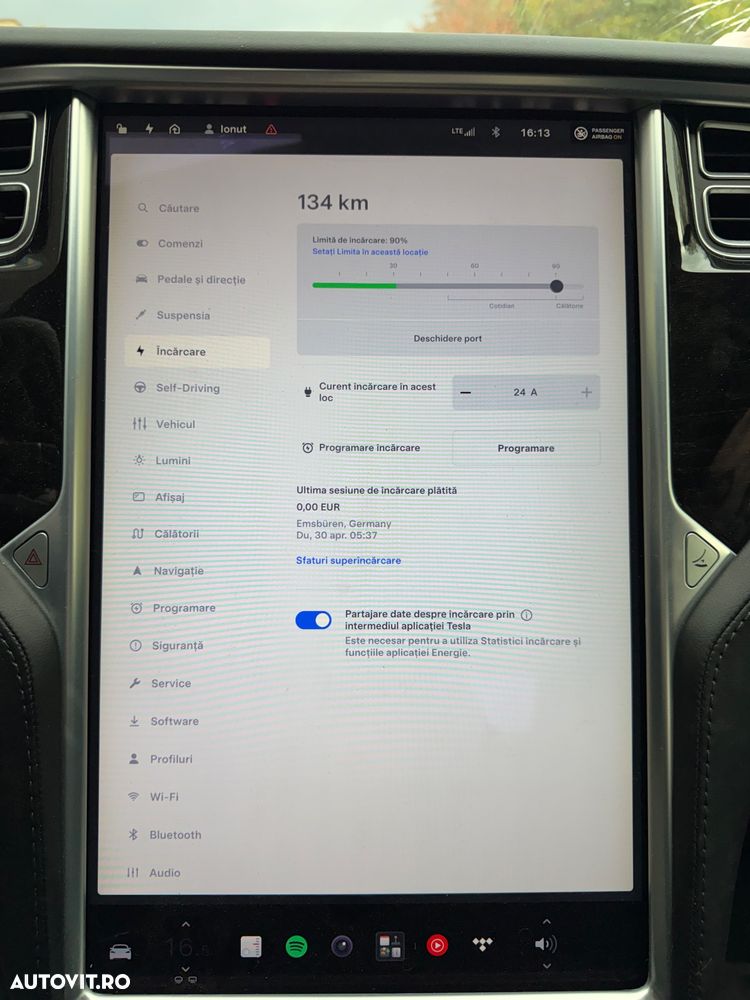 Tesla Model S - 12