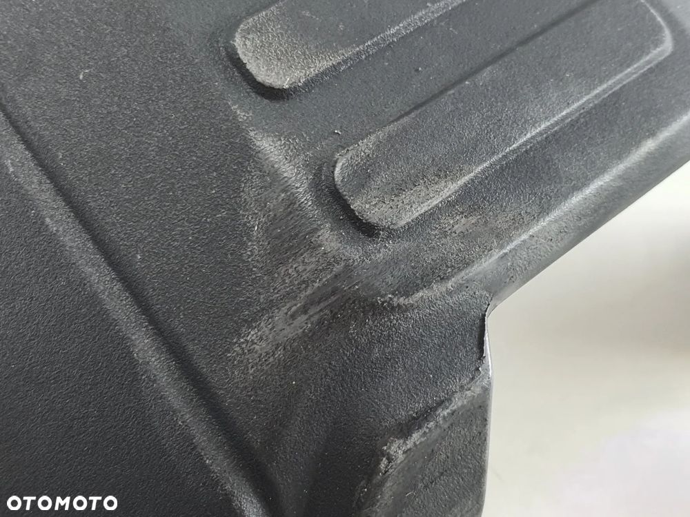 PLUG OSLONA SPODU  YAMAHA XSR 125 MT - 6
