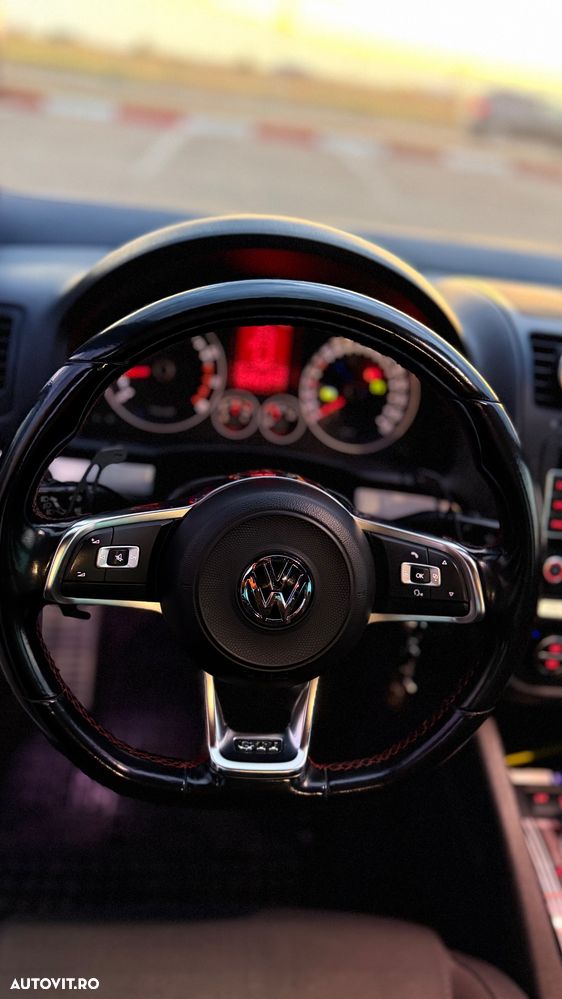 Volkswagen Golf 2.0 GTI DSG - 6