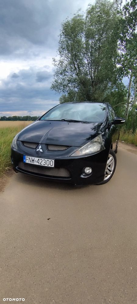 Mitsubishi Grandis 2.4 Intense - 1
