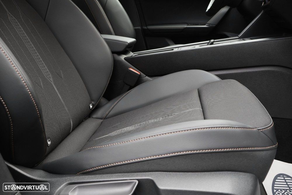 Cupra Leon ST 1.5 eTSI DSG - 11