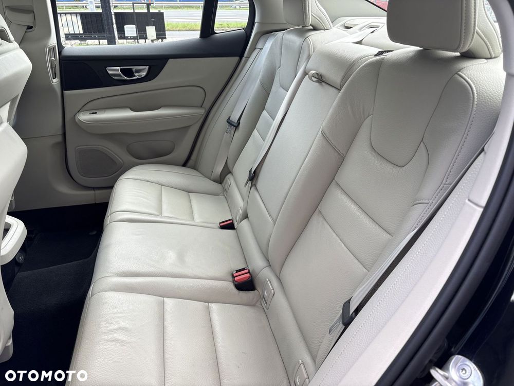 Volvo S60 - 16