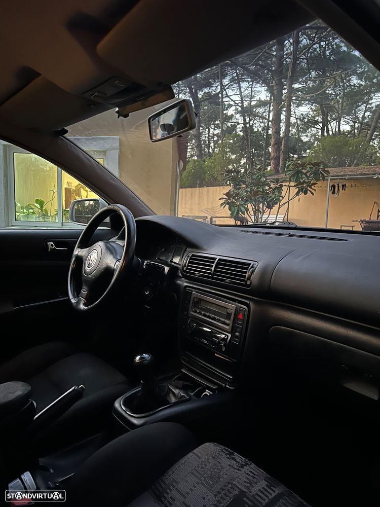 VW Passat Variant 1.9 TDi Confortline - 3