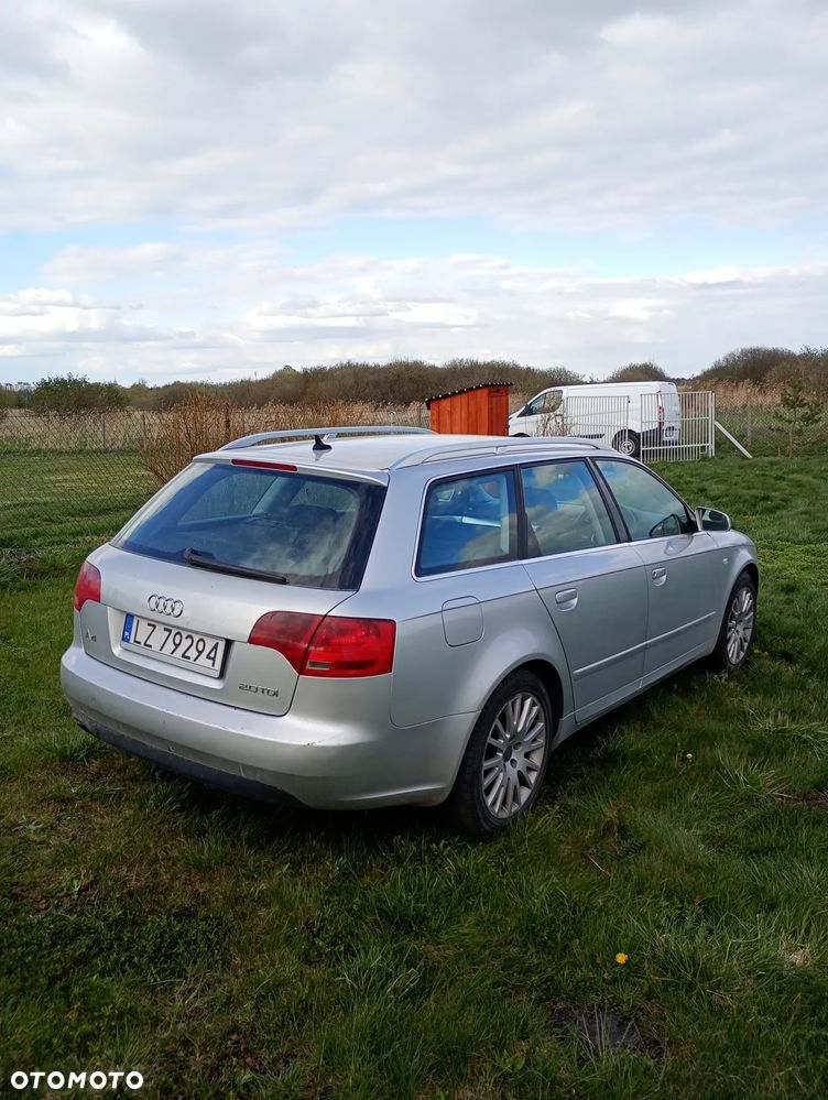 Audi A4 Avant - 4