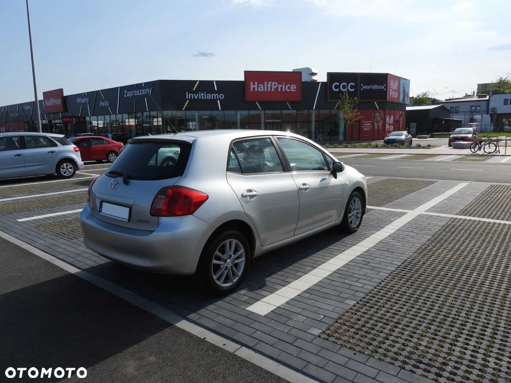 Toyota Auris - 5