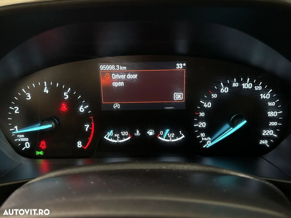 Ford Focus - 11