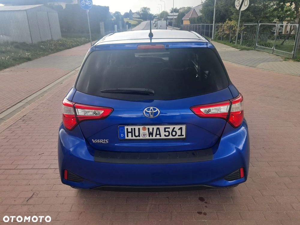 Toyota Yaris - 4