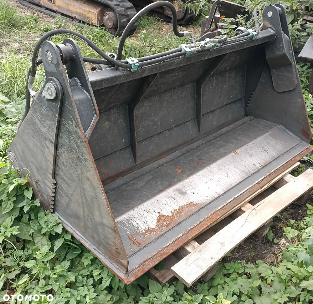 John Deere 5050E - 8