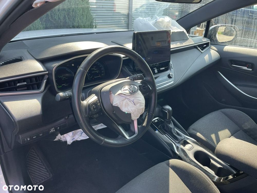 Toyota Corolla 1.8 Hybrid Comfort - 6
