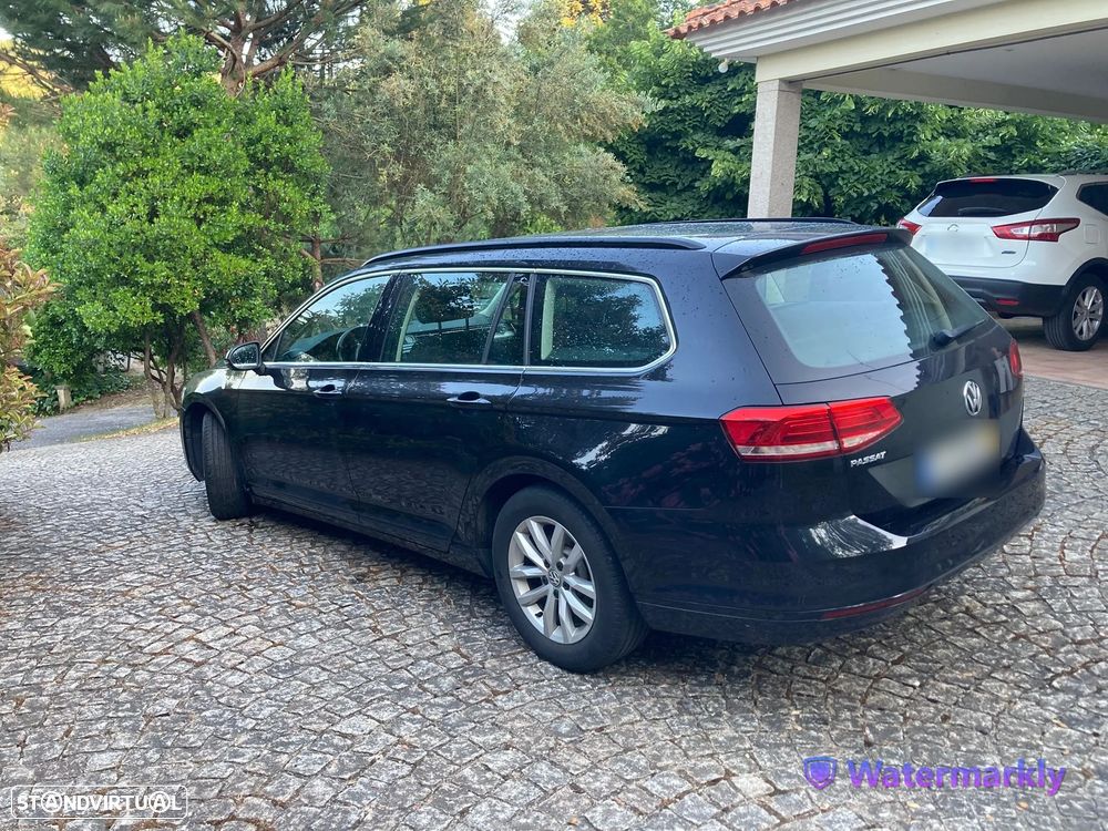 VW Passat Variant 1.6 TDI Confortline DSG - 4