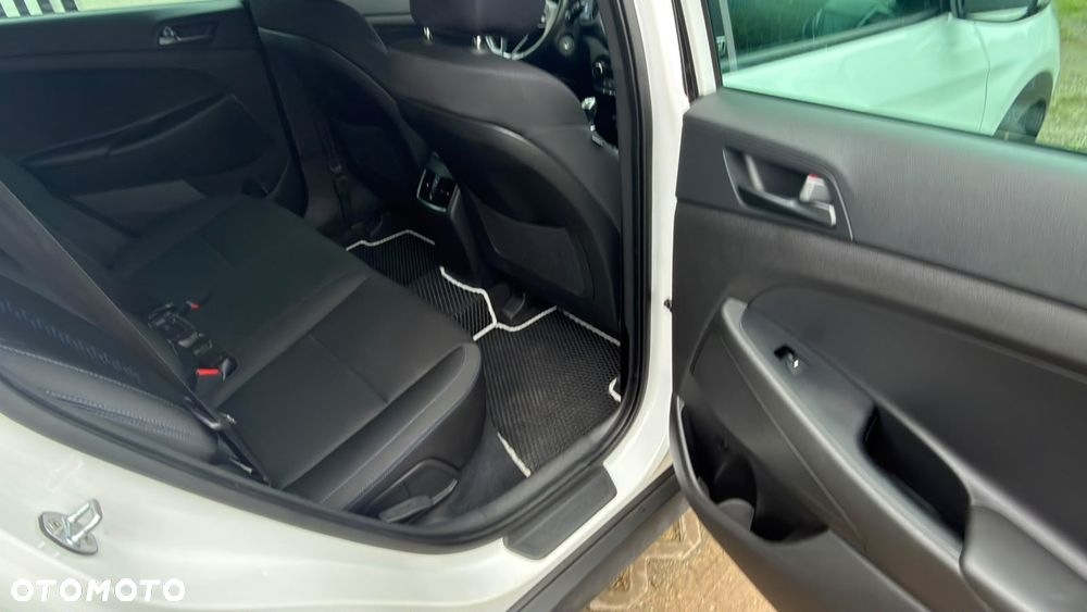 Hyundai Tucson - 25