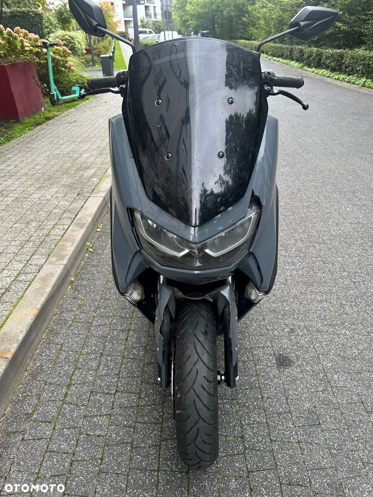 Yamaha NMAX - 13