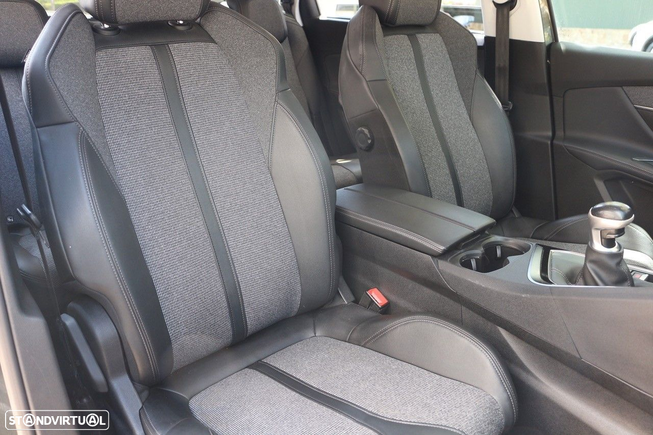 Peugeot 5008 1.5 BlueHDi Allure - 10