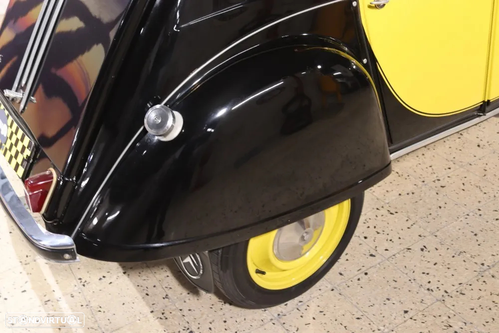 Citroën 2CV - 24