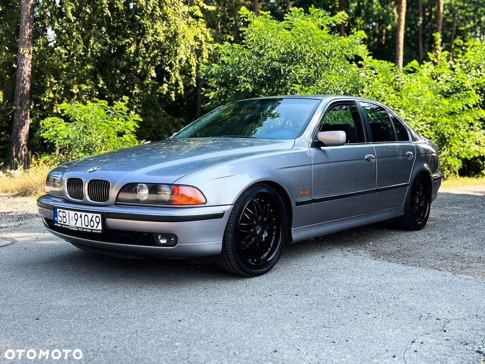 BMW Seria 5 - 1