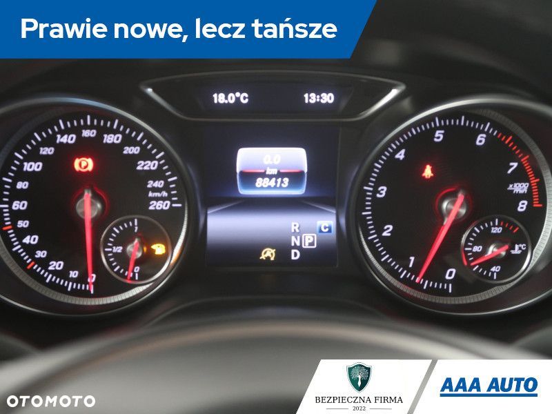 Mercedes-Benz GLA - 12