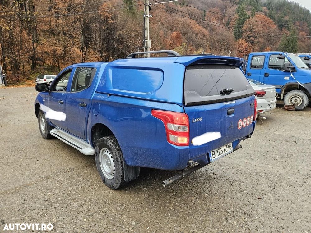 Mitsubishi L200 Double Cab M/T Invite - 35