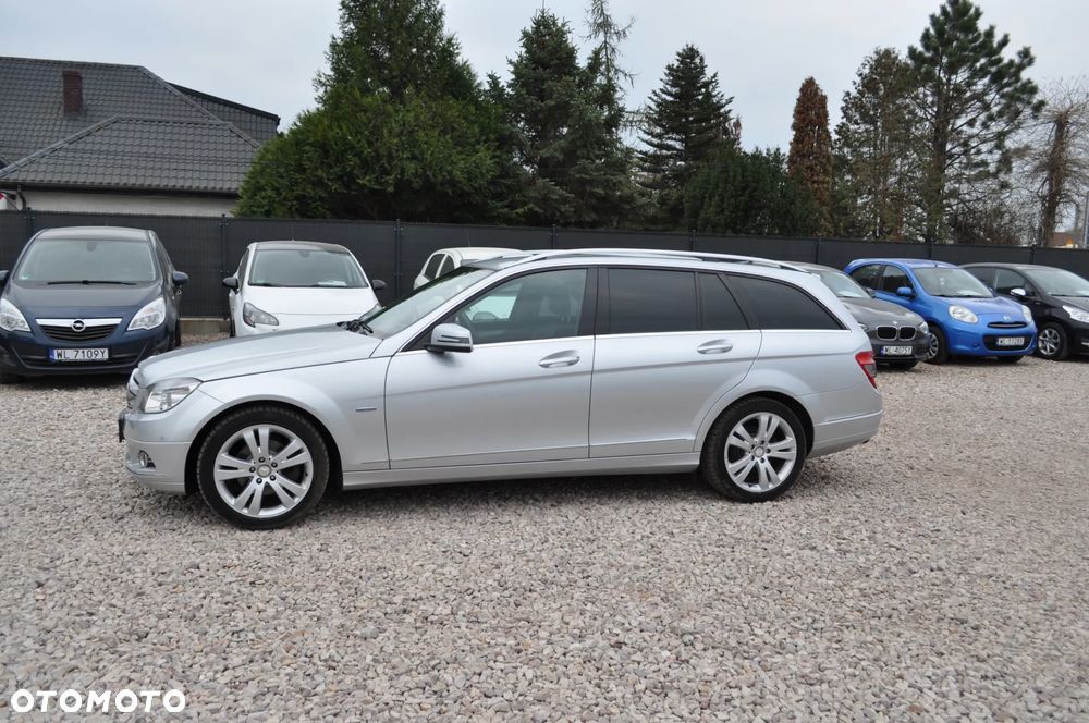 Mercedes-Benz Klasa C 180 CGI Automatik BlueEFFICIENCY Avantgarde - 11