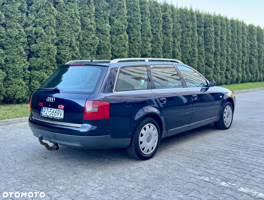 Audi A6 Avant 2.8 30V - 16