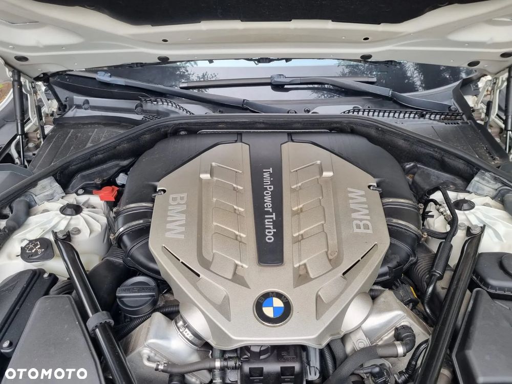 BMW Seria 7 - 20