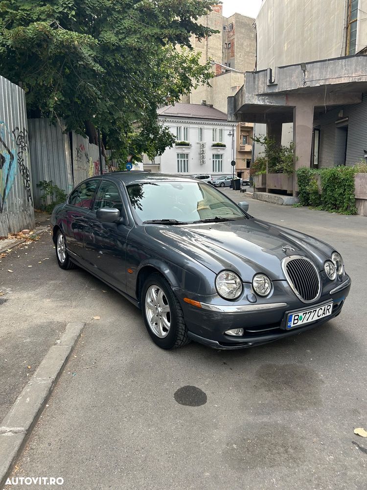 Jaguar S-Type - 1