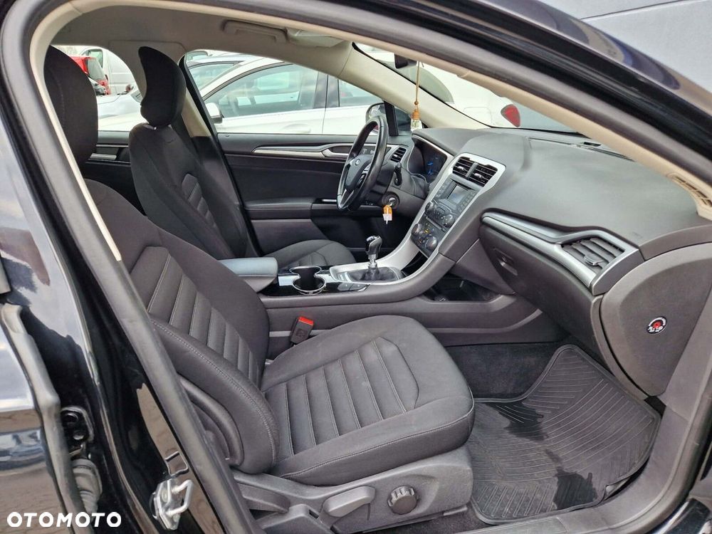 Ford Mondeo 1.5 EcoBoost Trend - 25