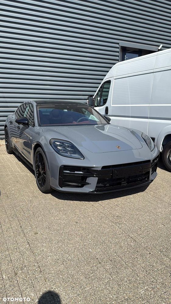 Porsche Panamera - 3