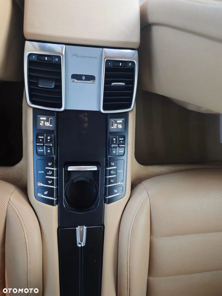 Porsche Panamera Diesel - 18