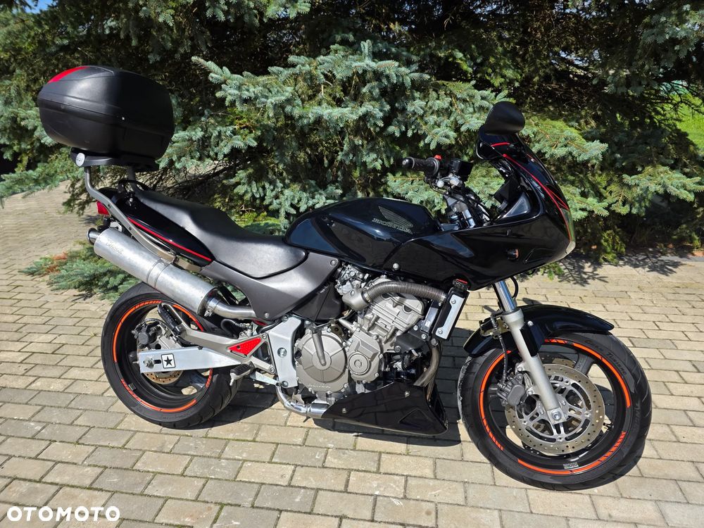 Honda Hornet - 11
