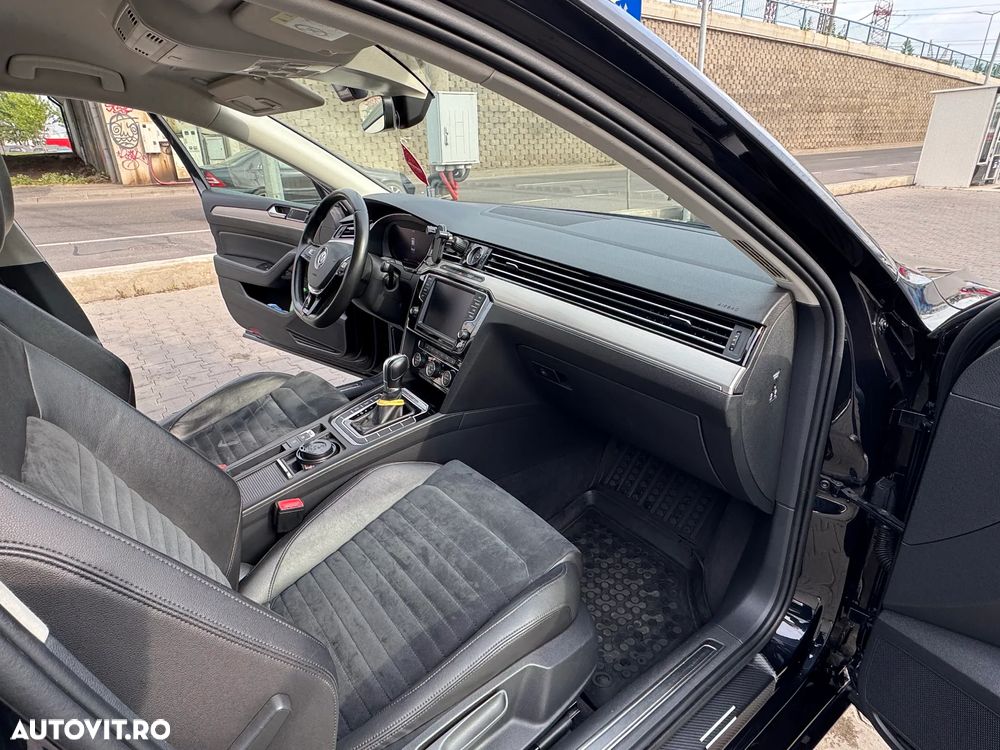 Volkswagen Passat 2.0 TDI DSG 4Motion Highline - 11