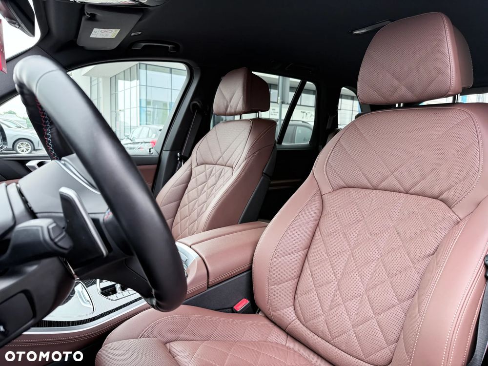 BMW X5 M M60i xDrive - 31
